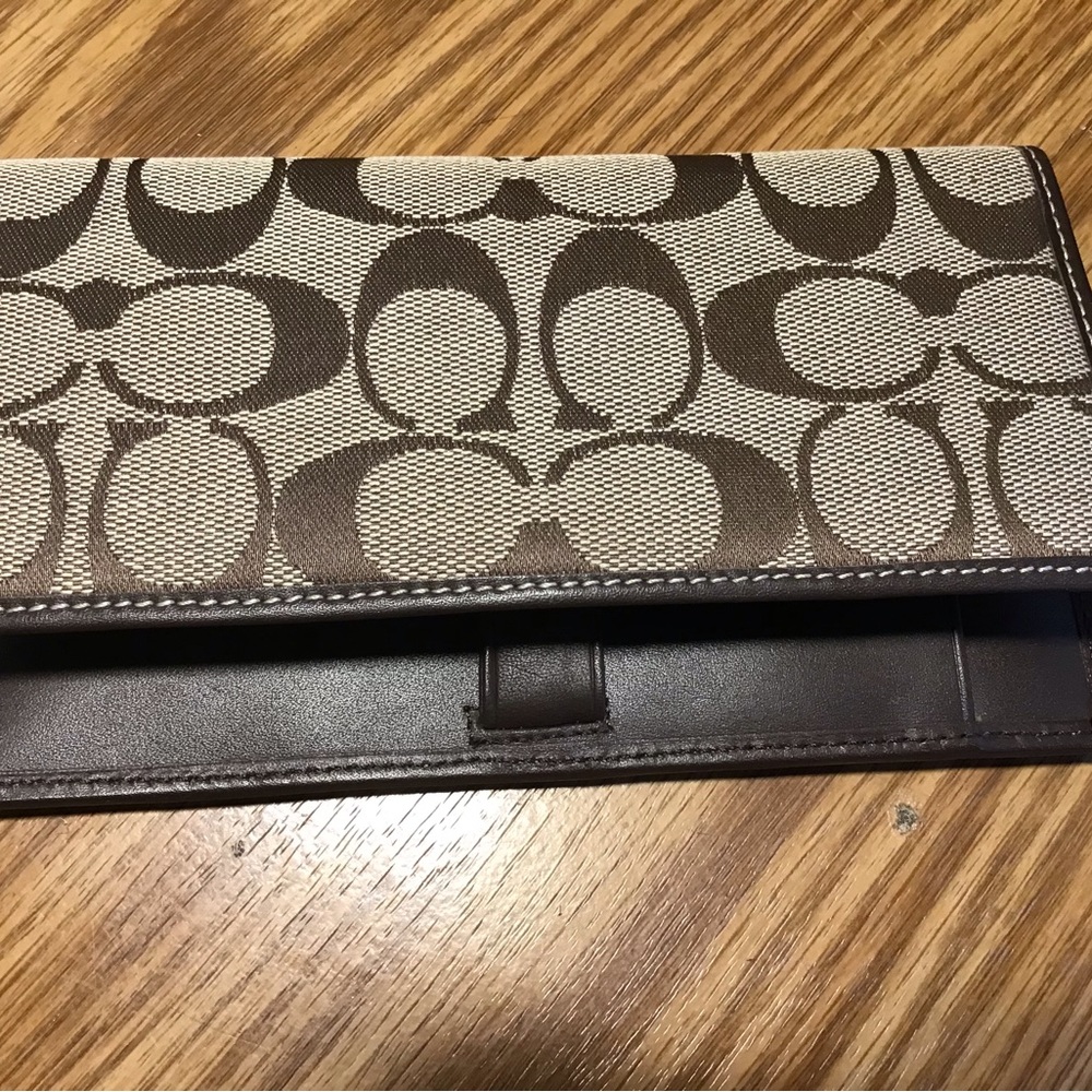 Men,s wallet .
